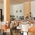 Nereides Hotel 4*