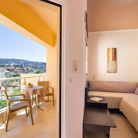 Nereides Hotell 4*